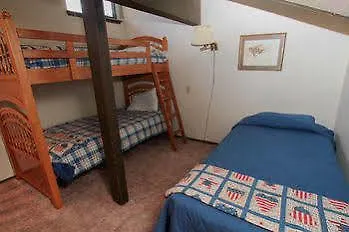 Discovery 4 Mammoth Lakes Hotel